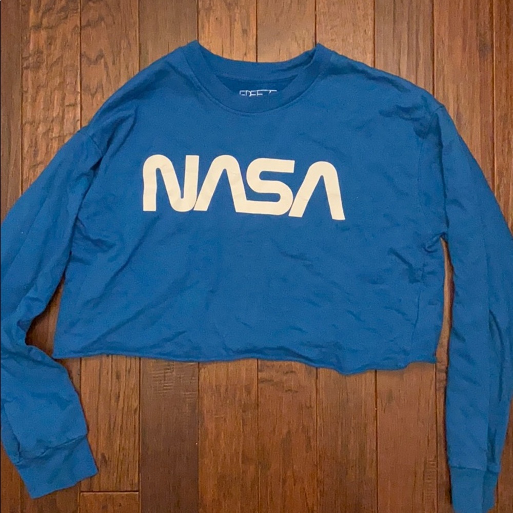 Cropped sweater